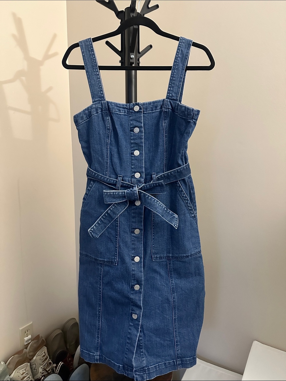 GAP Denim Button-Front Midi Dress in Blue